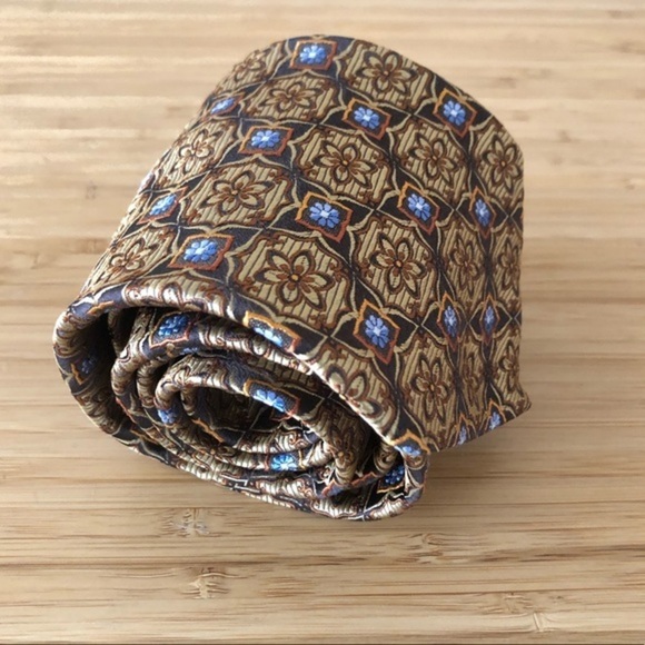 John W. Nordstrom Silk Tie In Minimal Earth Tones! - Picture 2 of 6